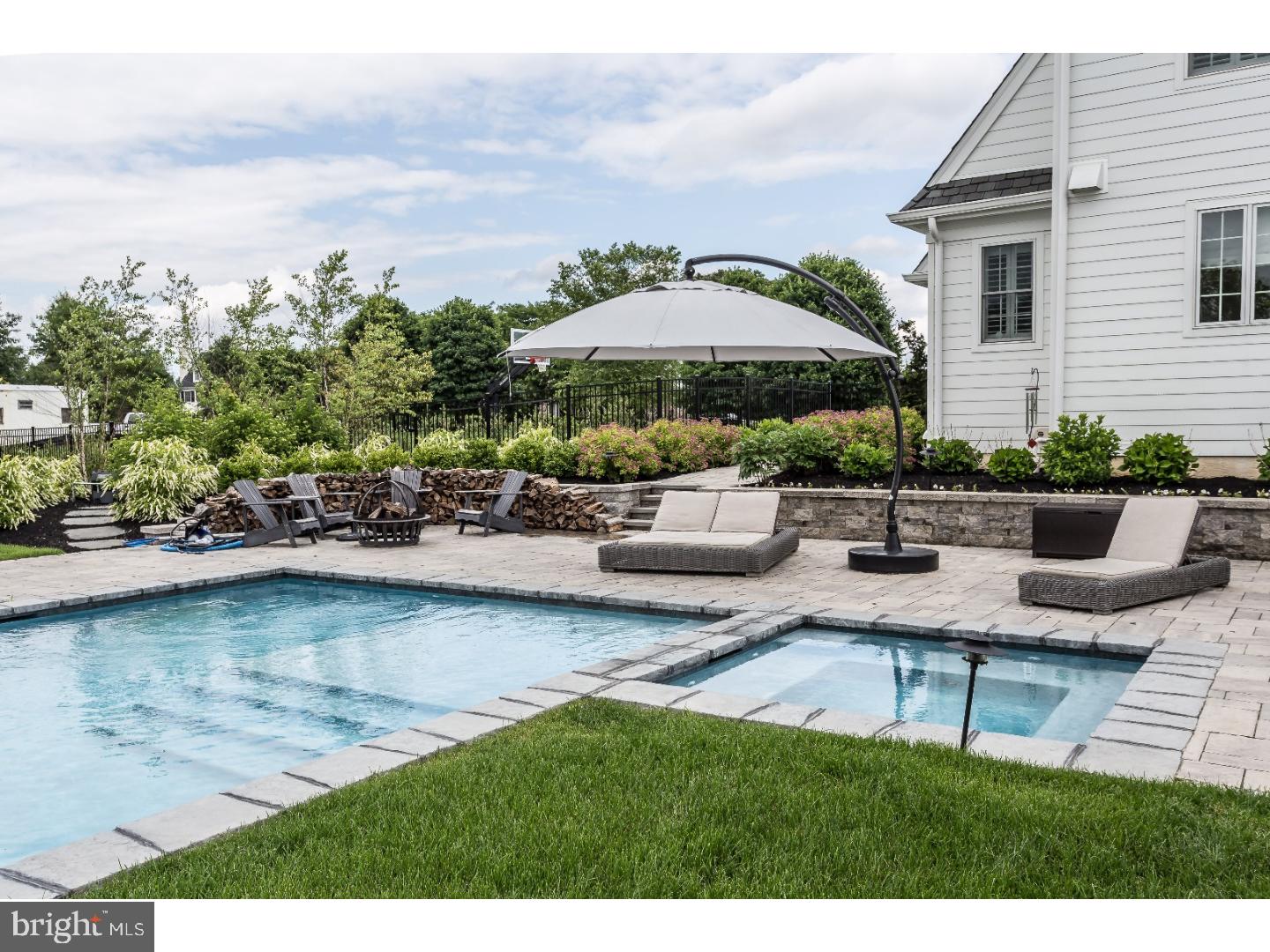 WHITE HORSE - Residential