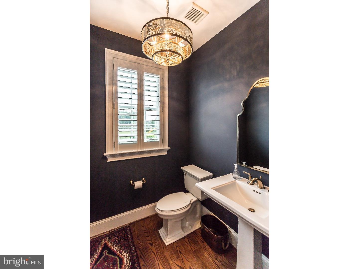 WHITE HORSE - Residential