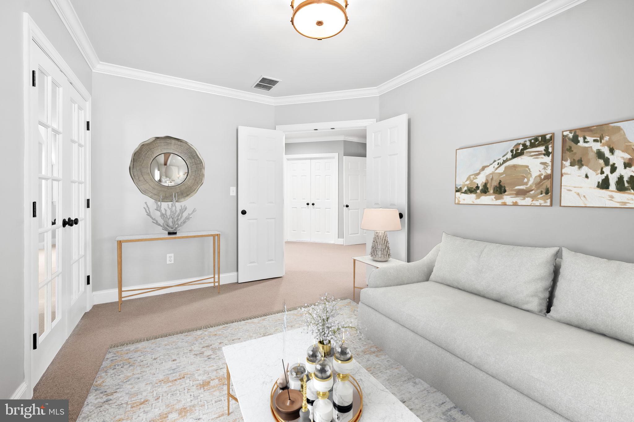 EAGLES NEST - Residential