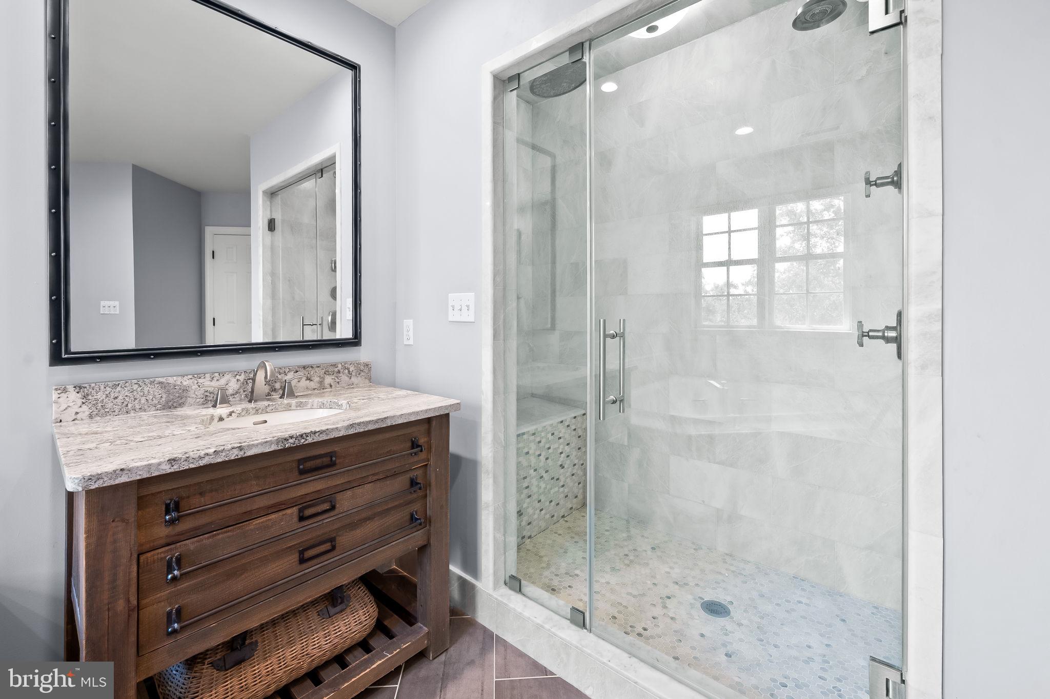 EAGLES NEST - Residential