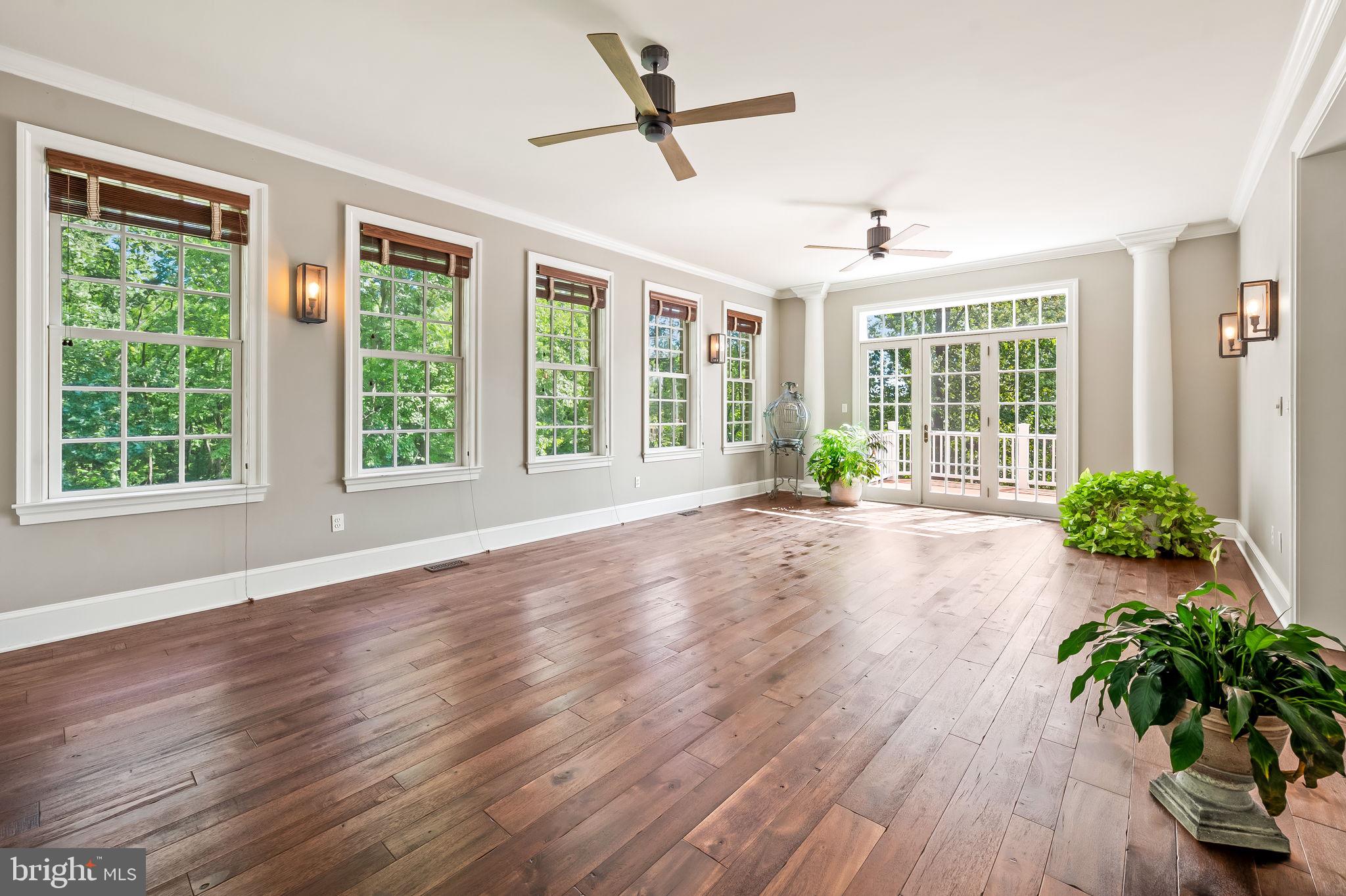 EAGLES NEST - Residential