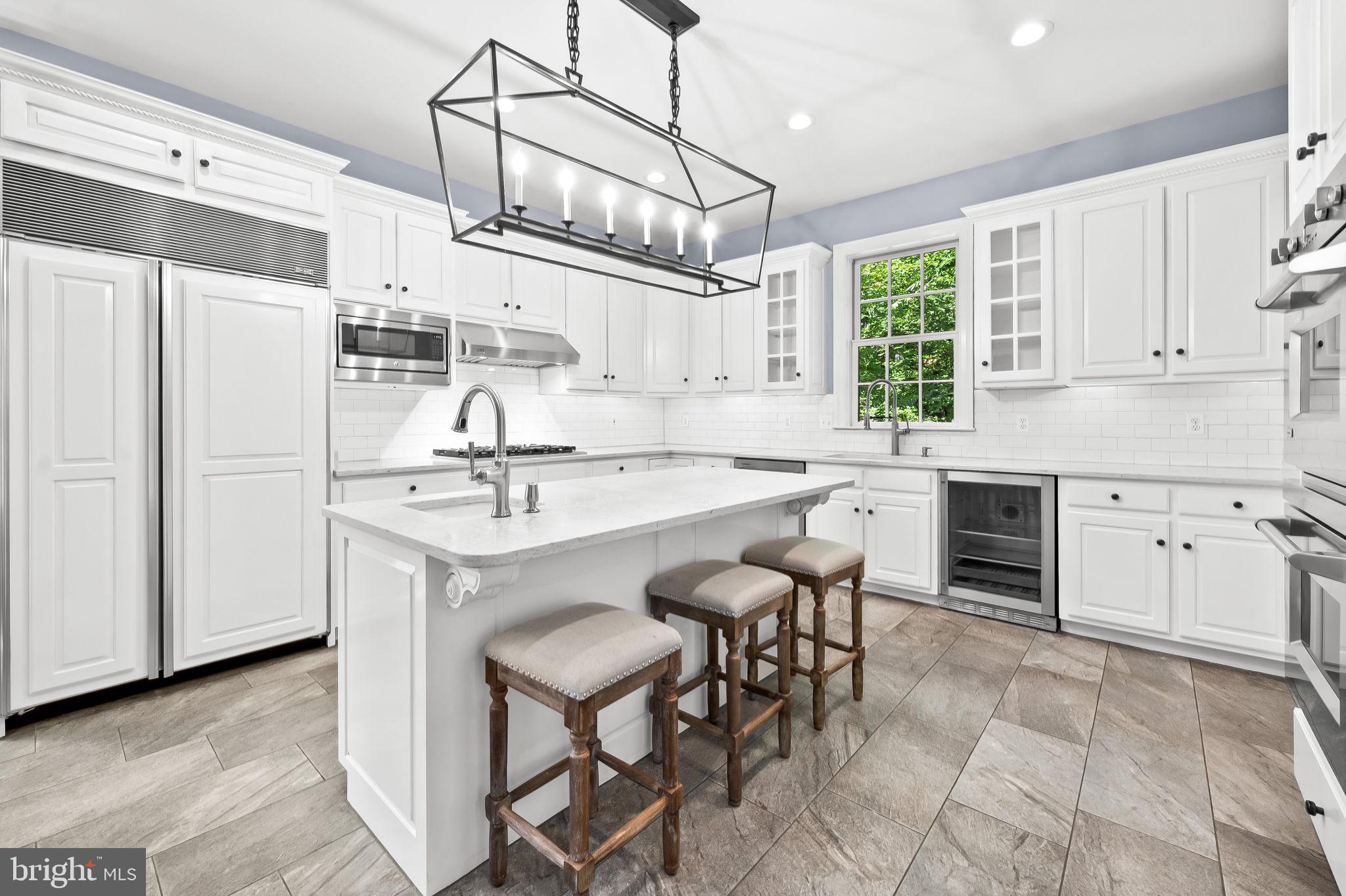 EAGLES NEST - Residential