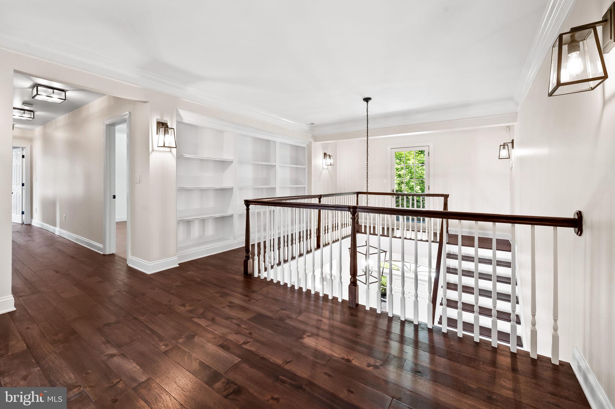 EAGLES NEST - Residential