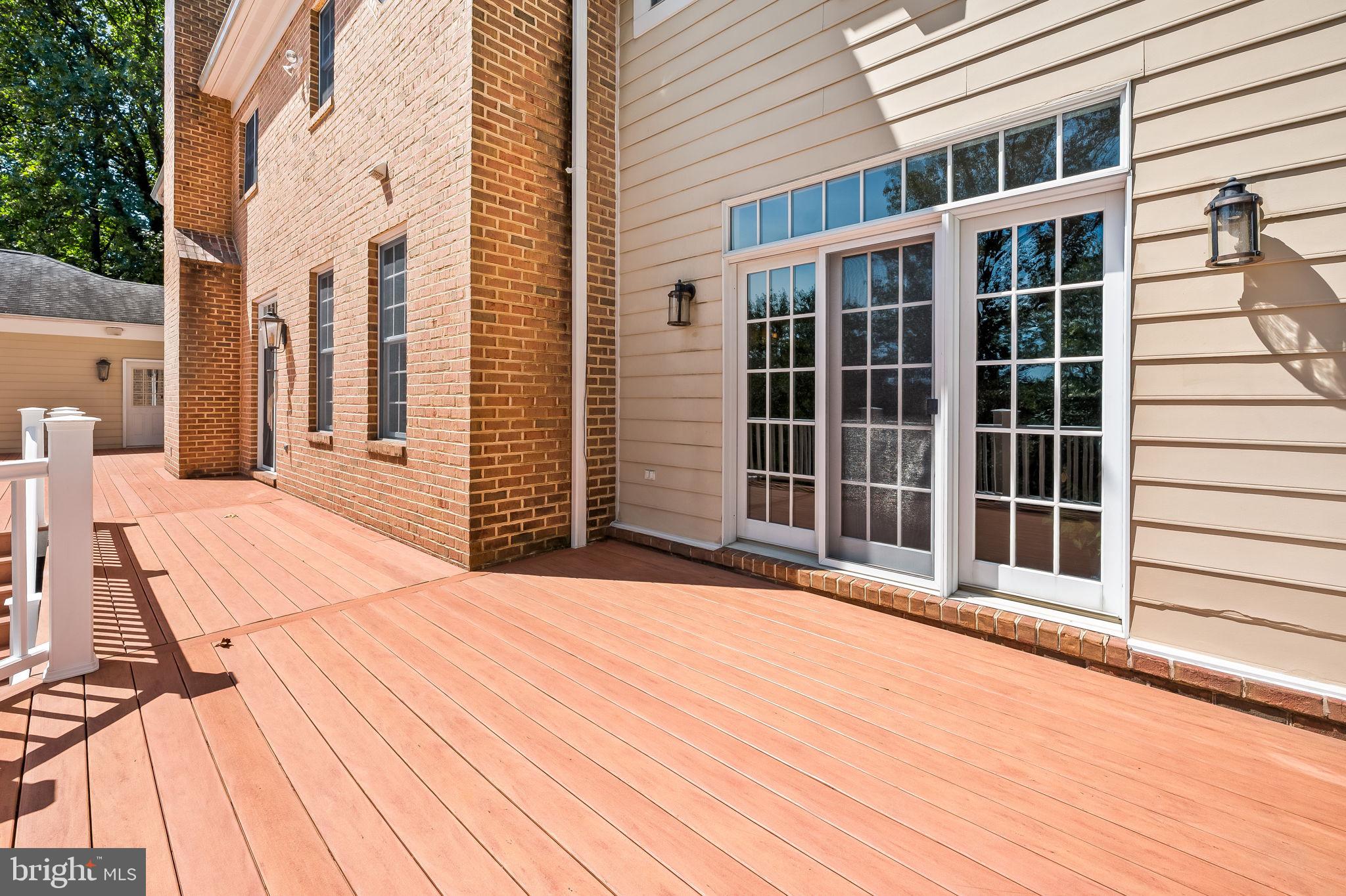 EAGLES NEST - Residential