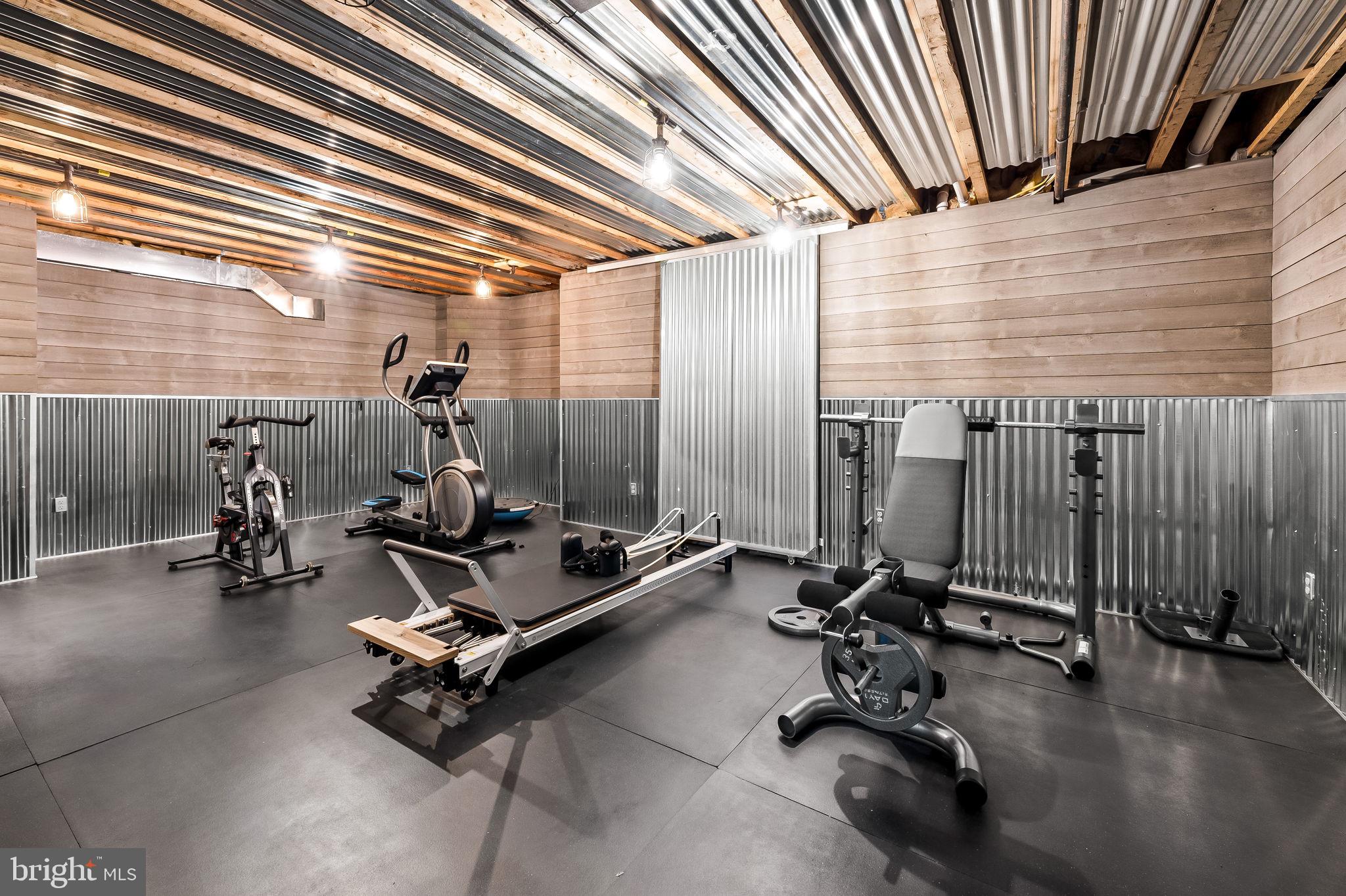 EAGLES NEST - Residential