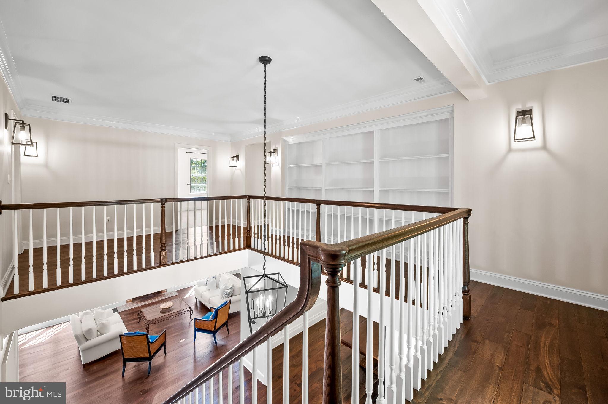 EAGLES NEST - Residential