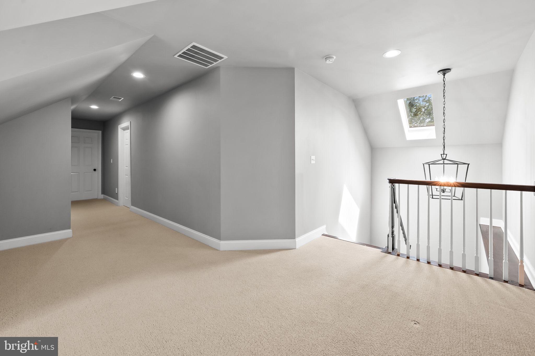 EAGLES NEST - Residential