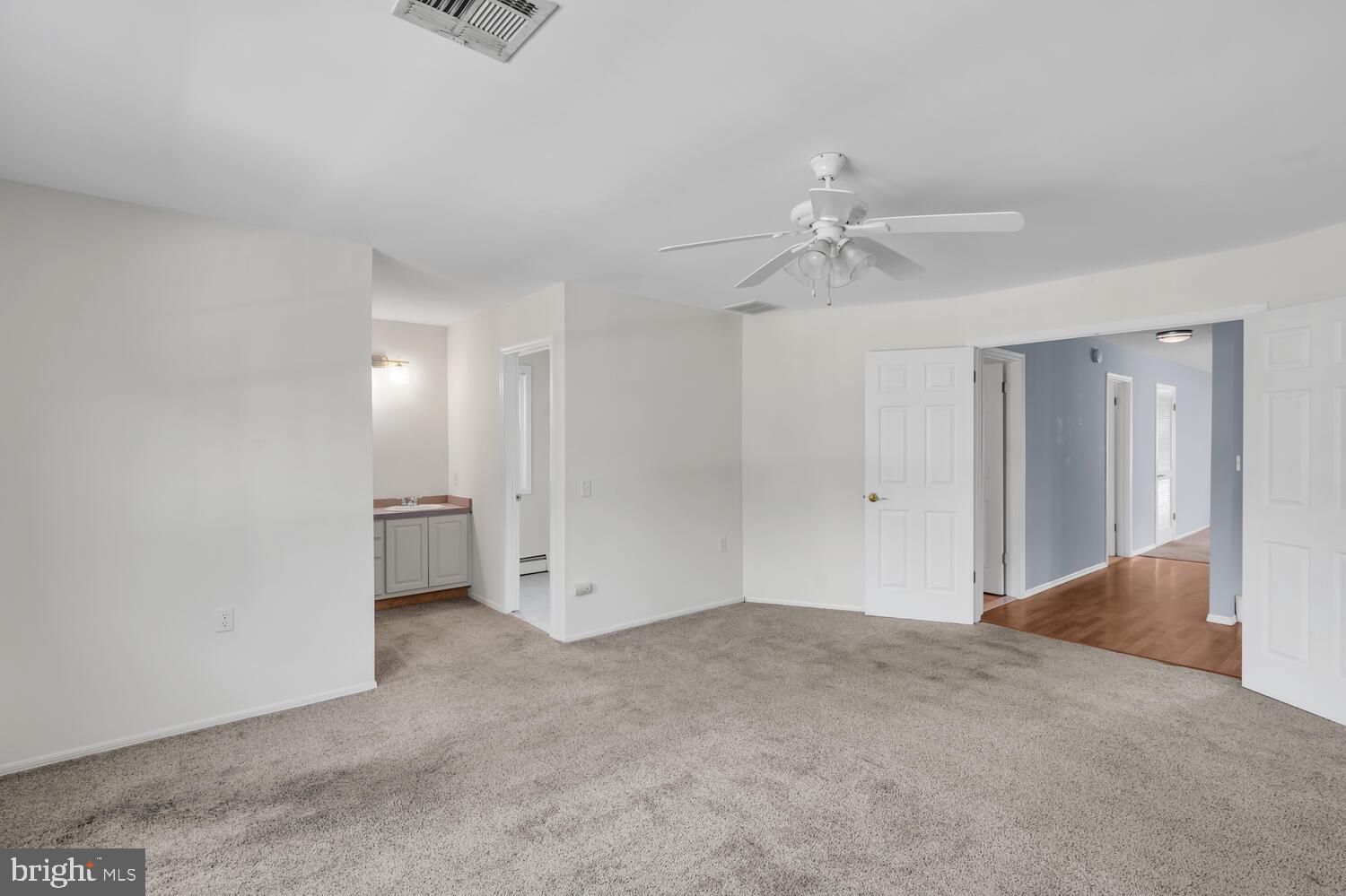 HOLIDAY CITY - SOUTH - Residential