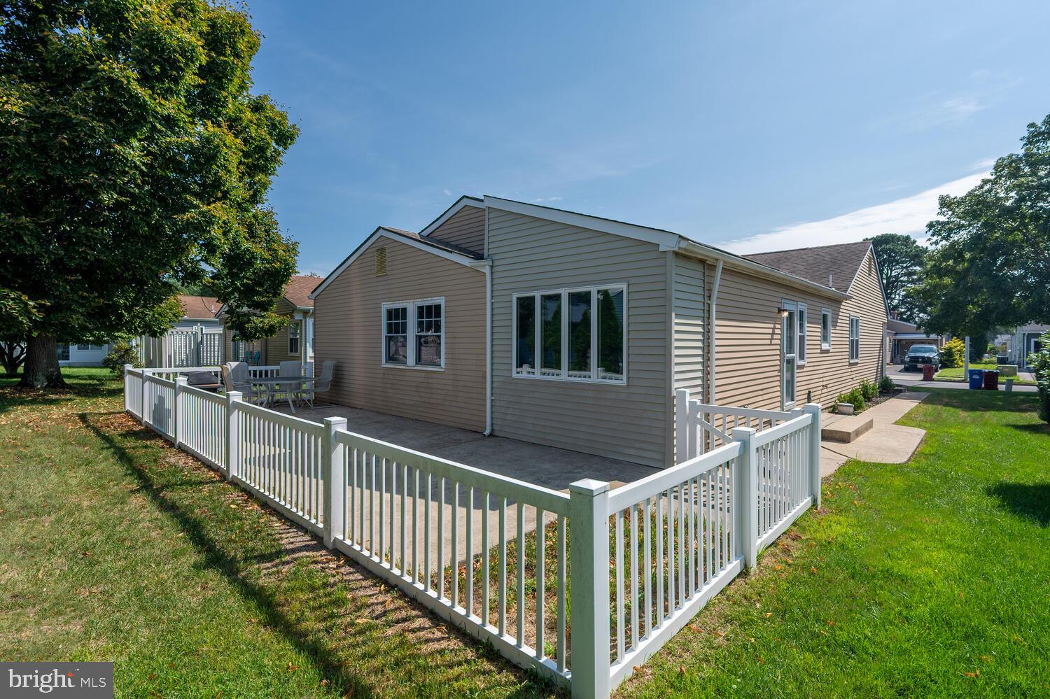 HOLIDAY CITY - SOUTH - Residential