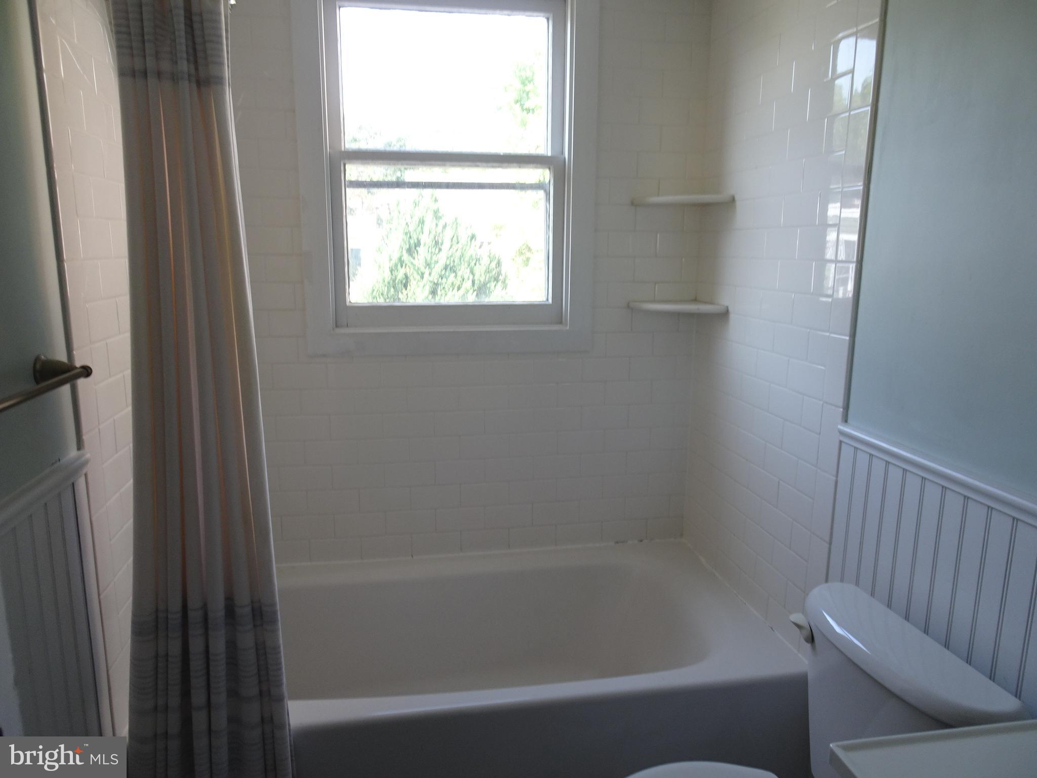 OLD NEW CASTLE - Residential Lease