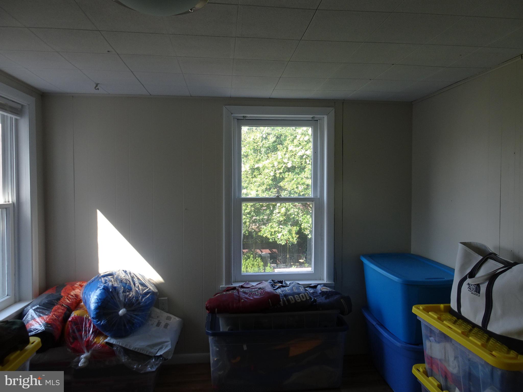 OLD NEW CASTLE - Residential Lease