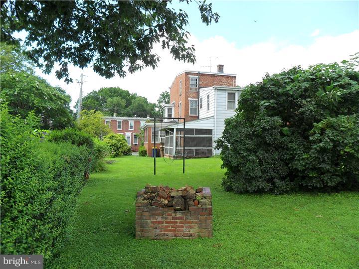 OLD NEW CASTLE - Residential Lease