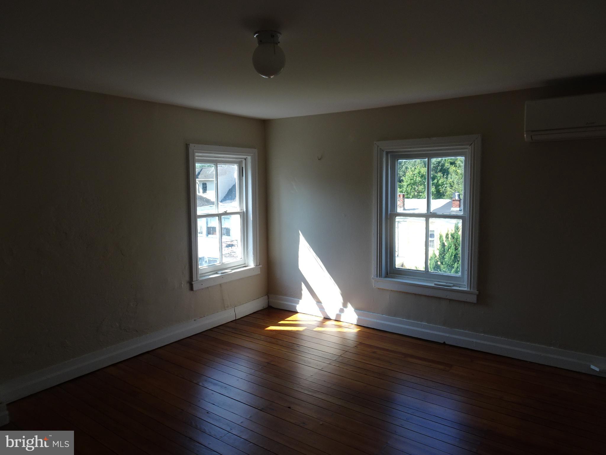 OLD NEW CASTLE - Residential Lease