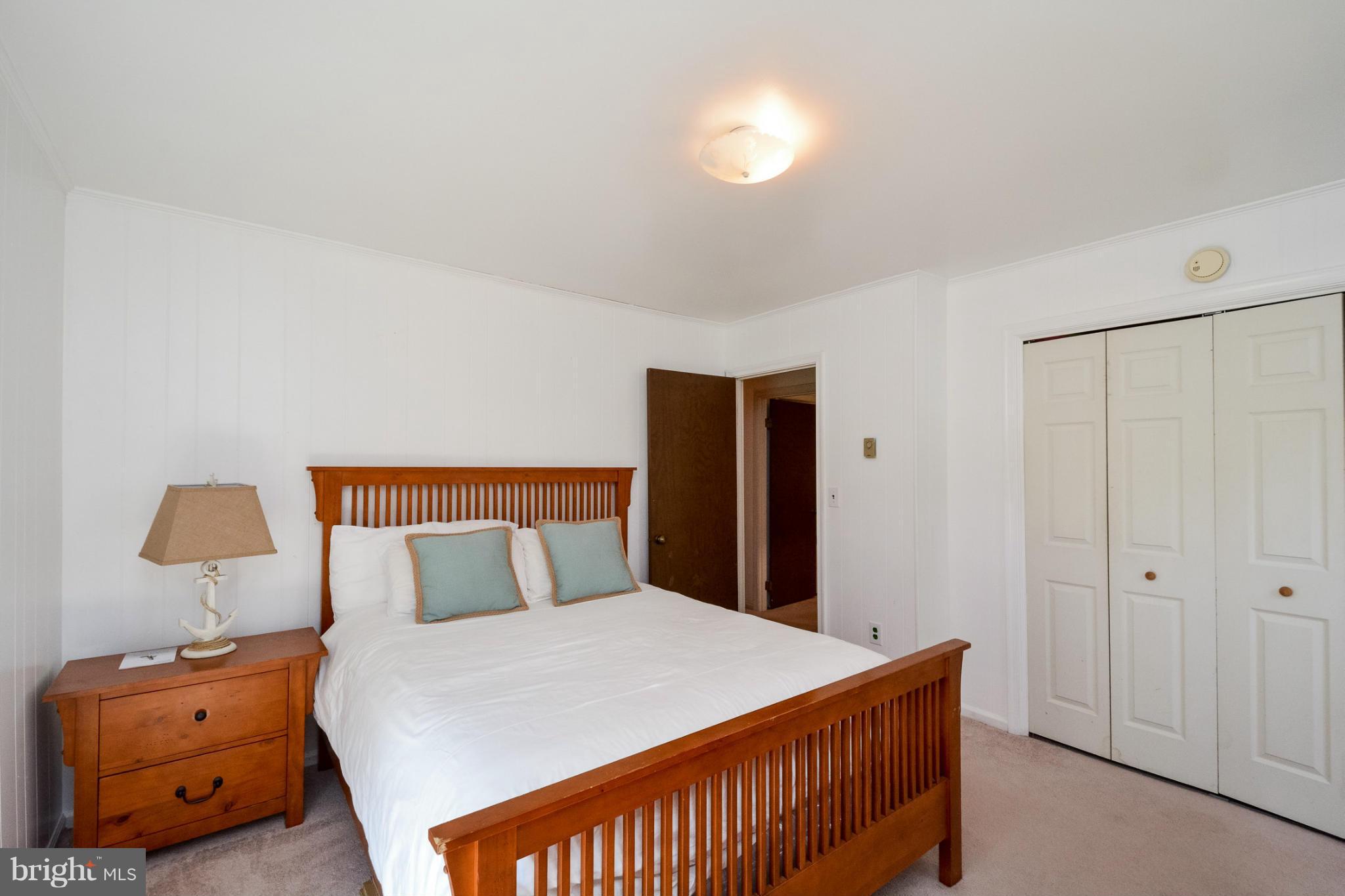 LAKE CAROLINE - Residential Lease