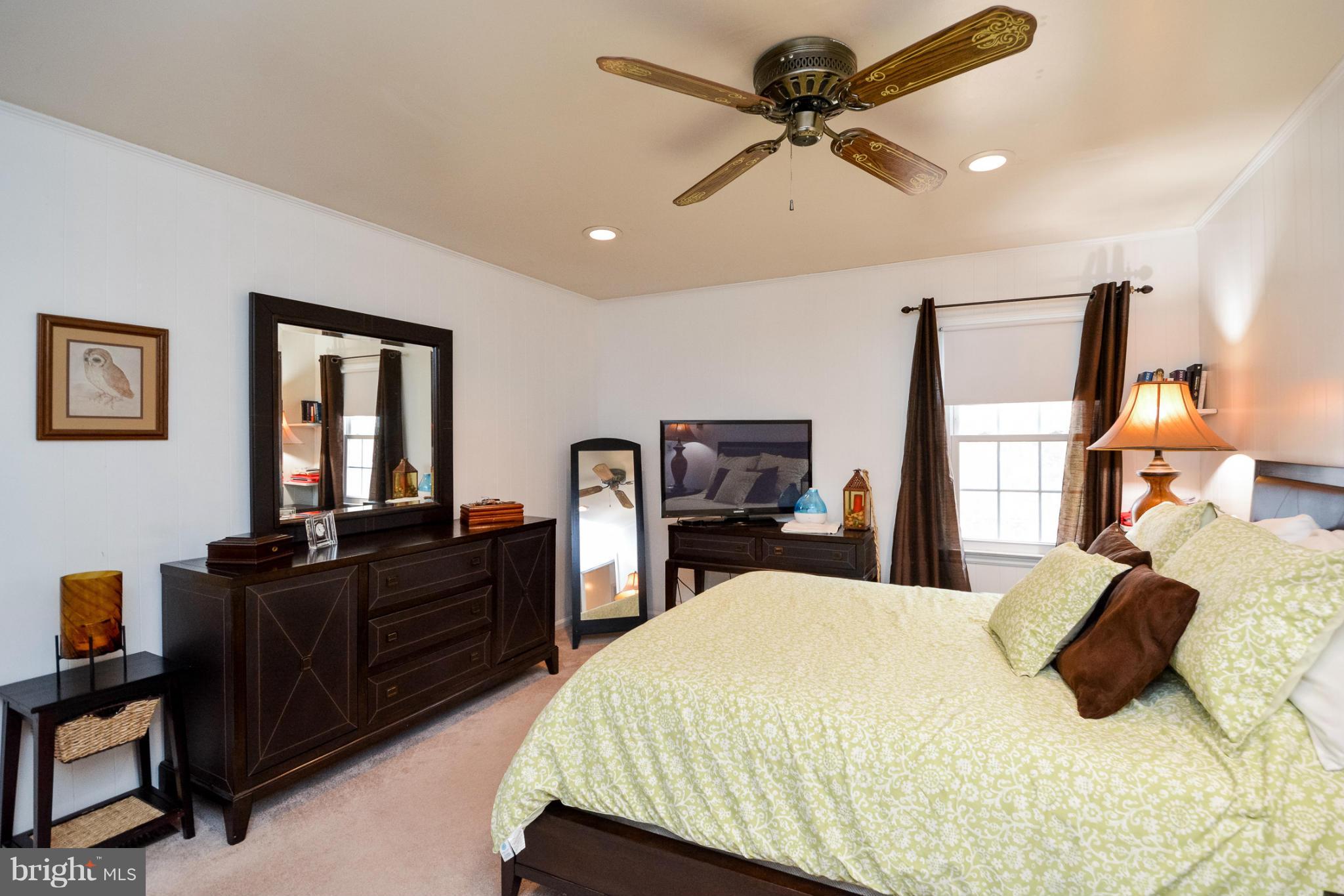 LAKE CAROLINE - Residential Lease