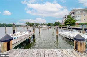 332 OYSTER BAY PLACE 403