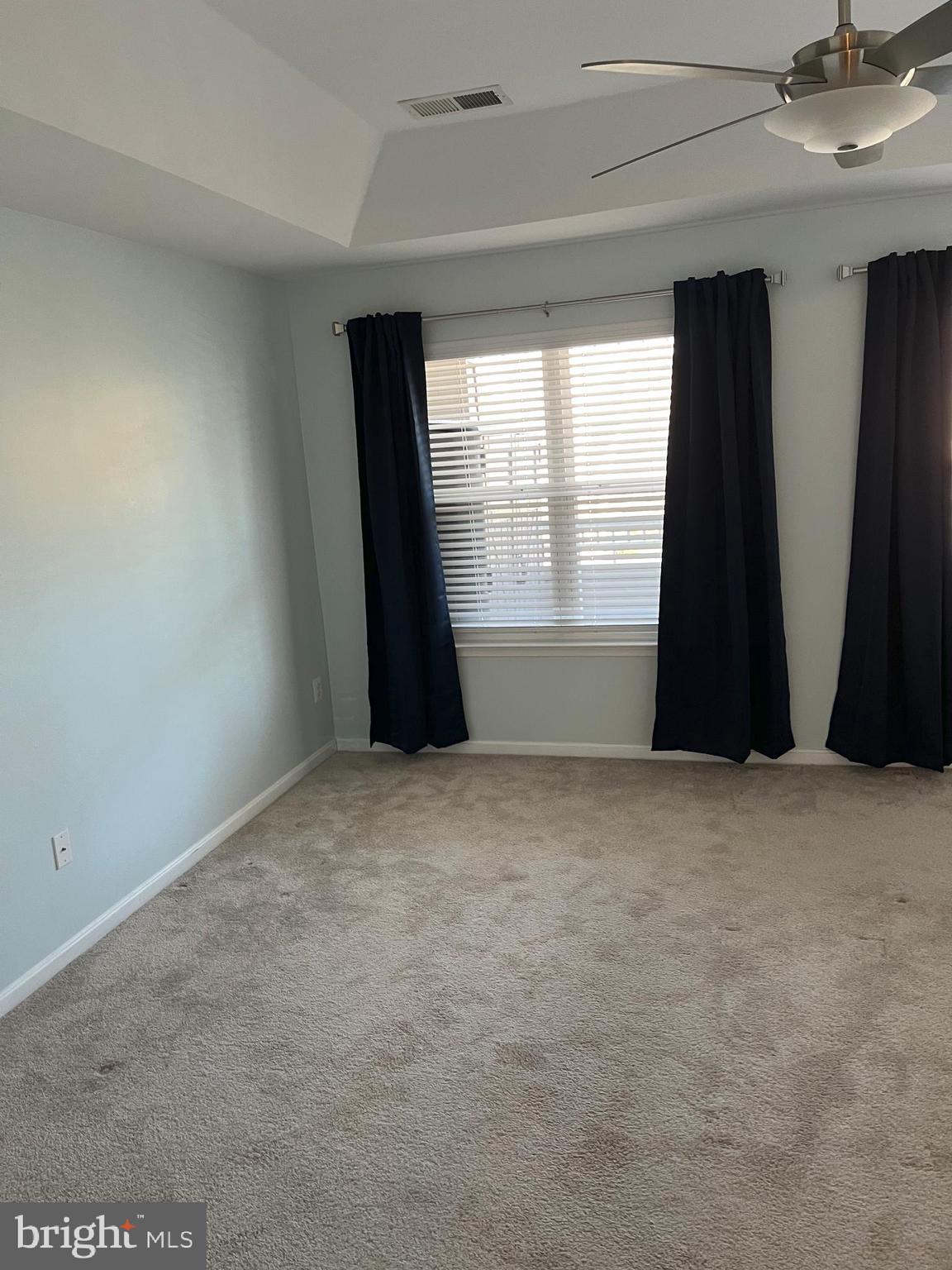 OYSTER BAY CONDOMINIUMS - Residential Lease