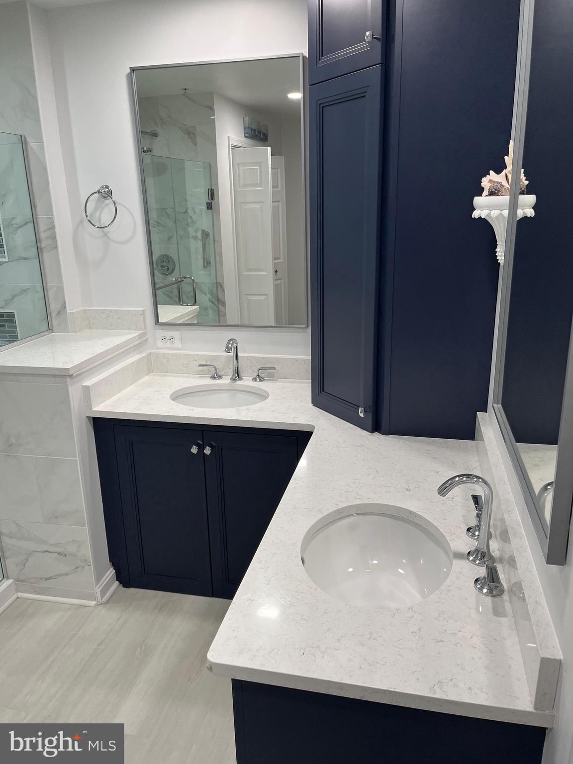 OYSTER BAY CONDOMINIUMS - Residential Lease