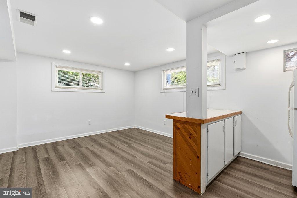 WHEATON FOREST - Residential