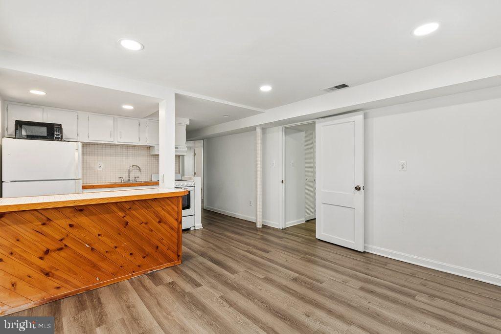 WHEATON FOREST - Residential