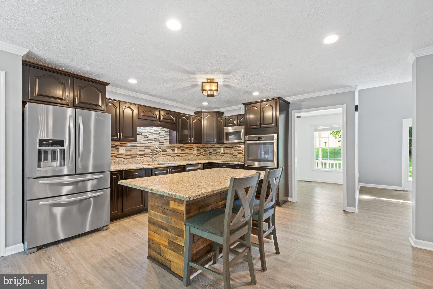 6500 DOBBINS COURT