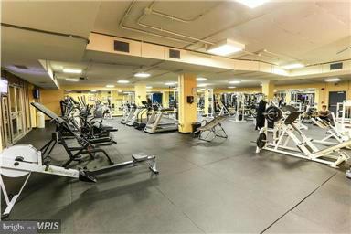 THE CARLTON - Residential