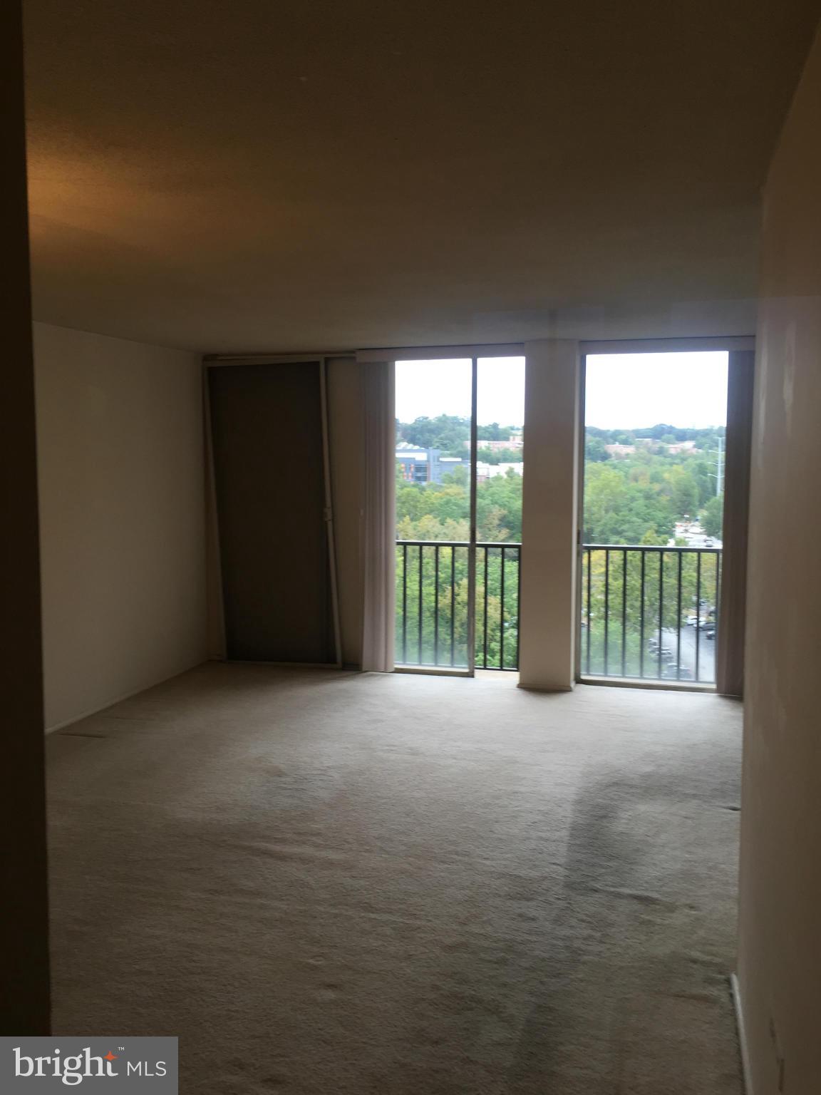 THE CARLTON - Residential