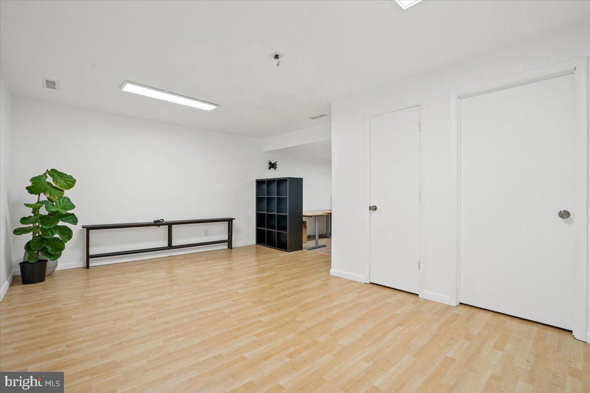 PLEASANT FIELDS - Residential Lease