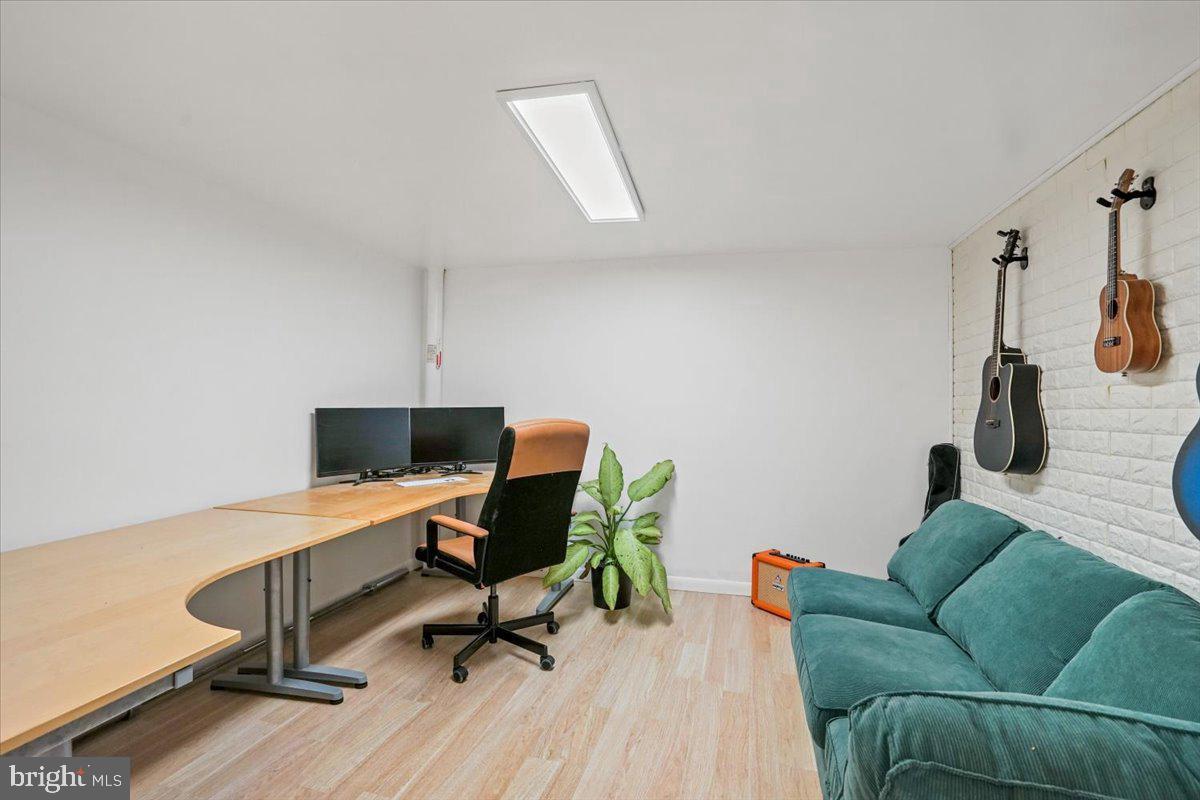 PLEASANT FIELDS - Residential Lease