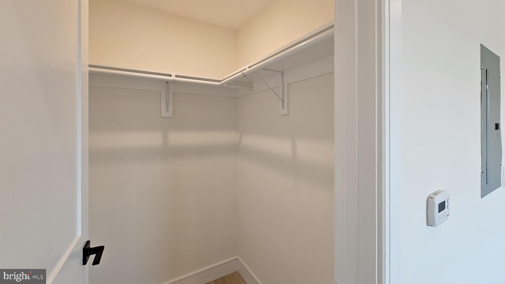 KENSINGTON - Residential Lease