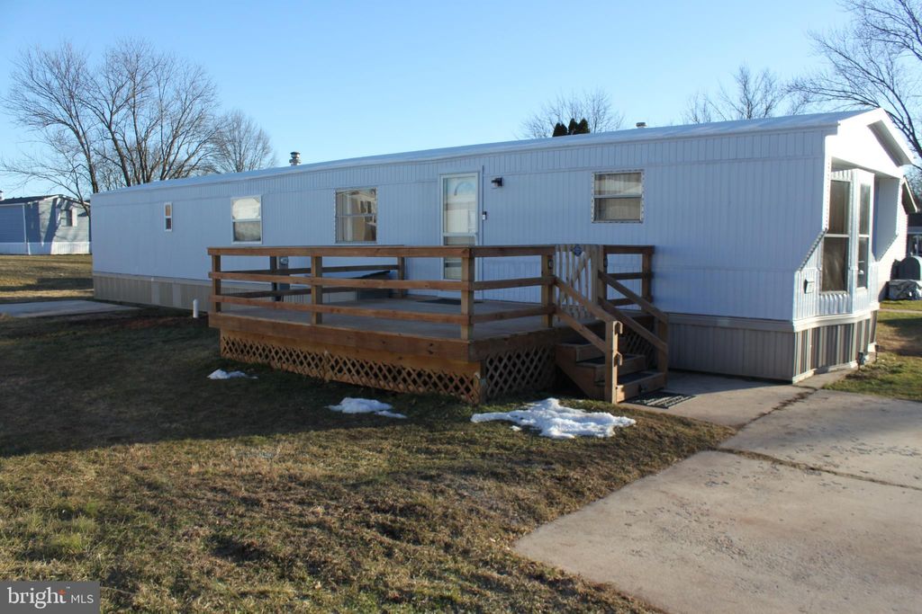 Photo of 11 Misty Lane, MIDDLETOWN, PA 17057 (MLS # PADA2056514)