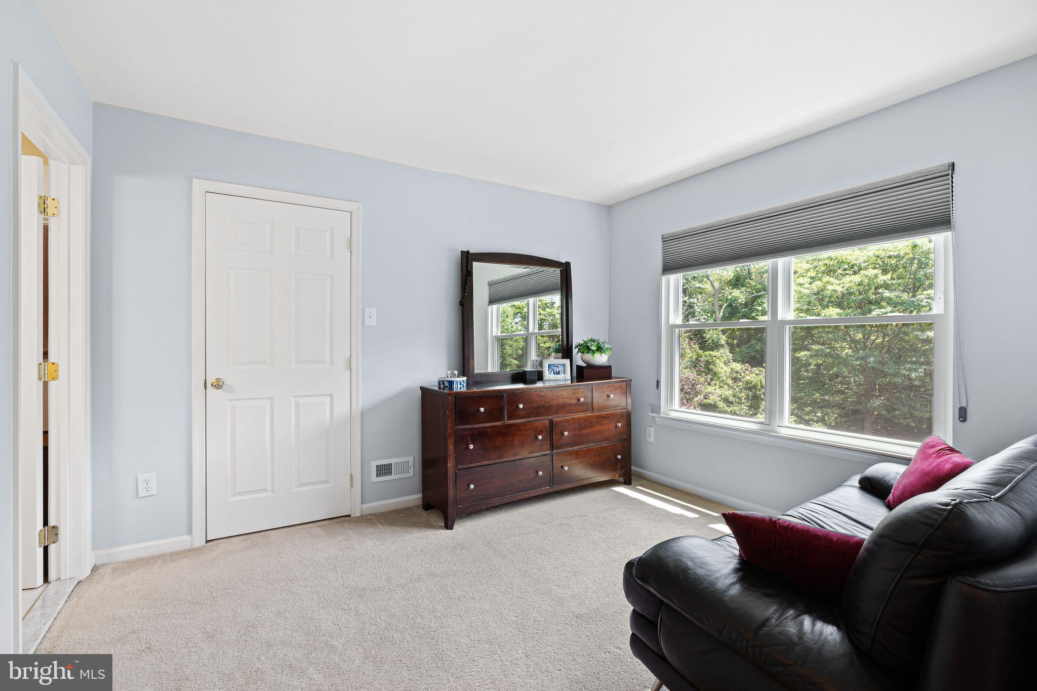 WILSHIRE GLEN - Residential