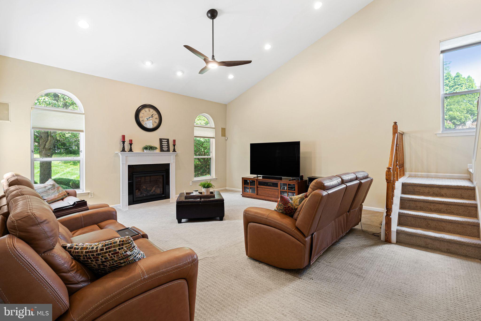 WILSHIRE GLEN - Residential