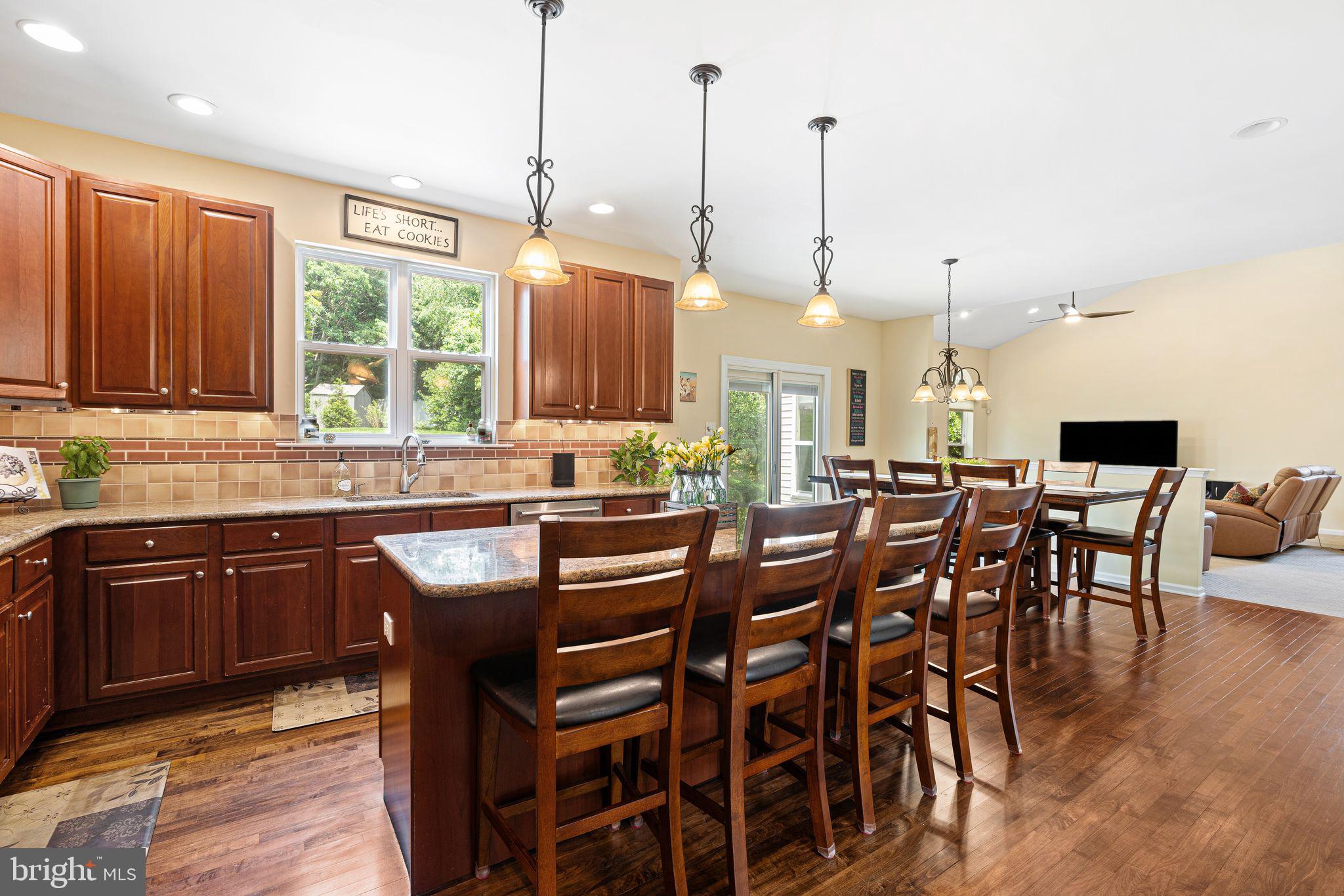 WILSHIRE GLEN - Residential