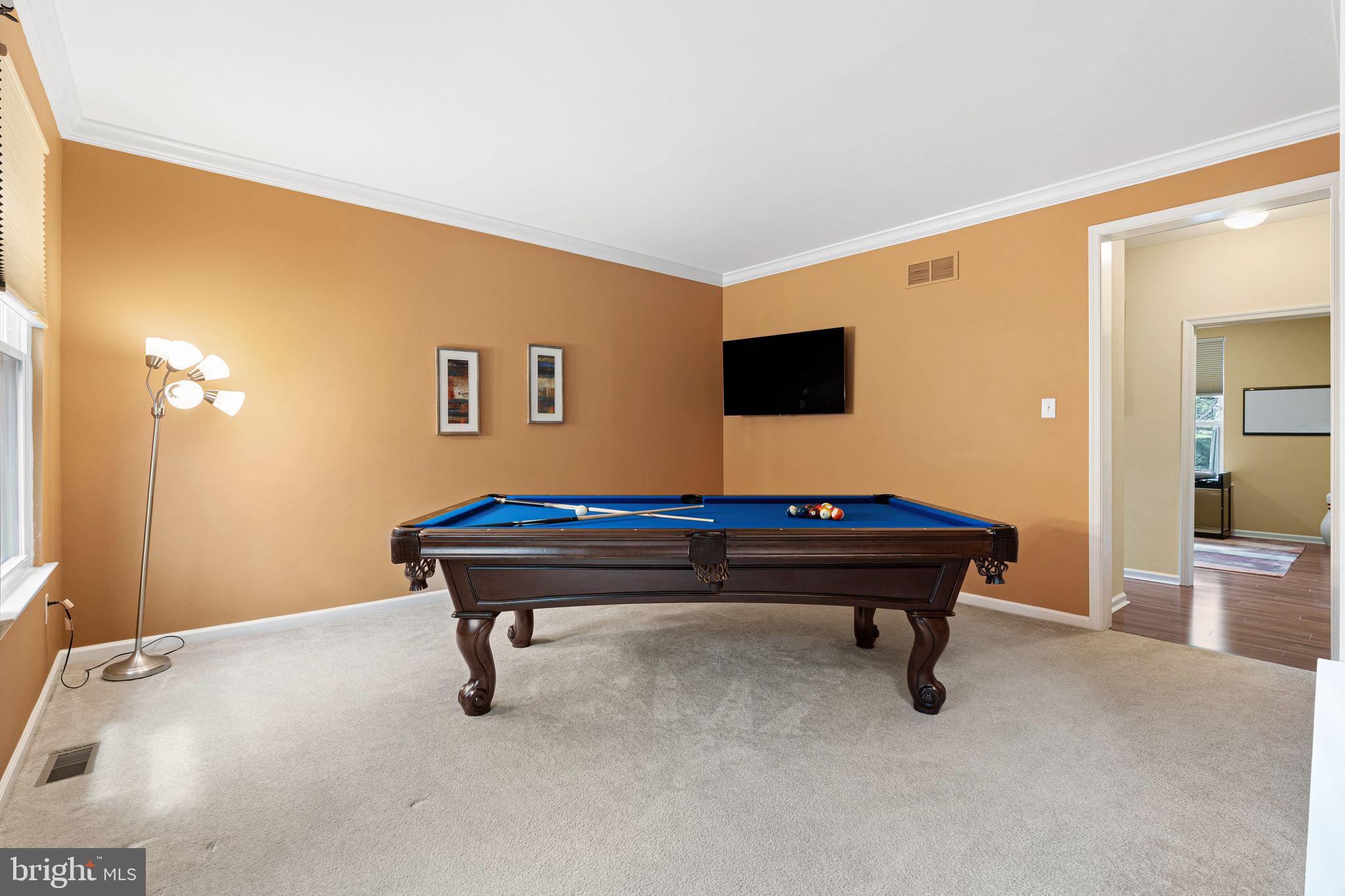 WILSHIRE GLEN - Residential