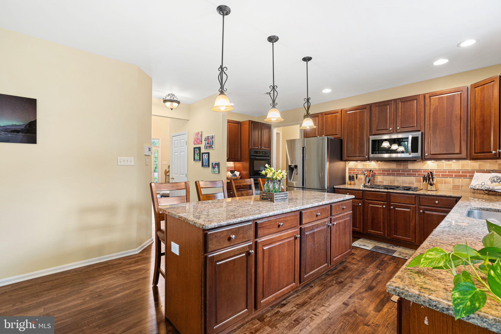 WILSHIRE GLEN - Residential