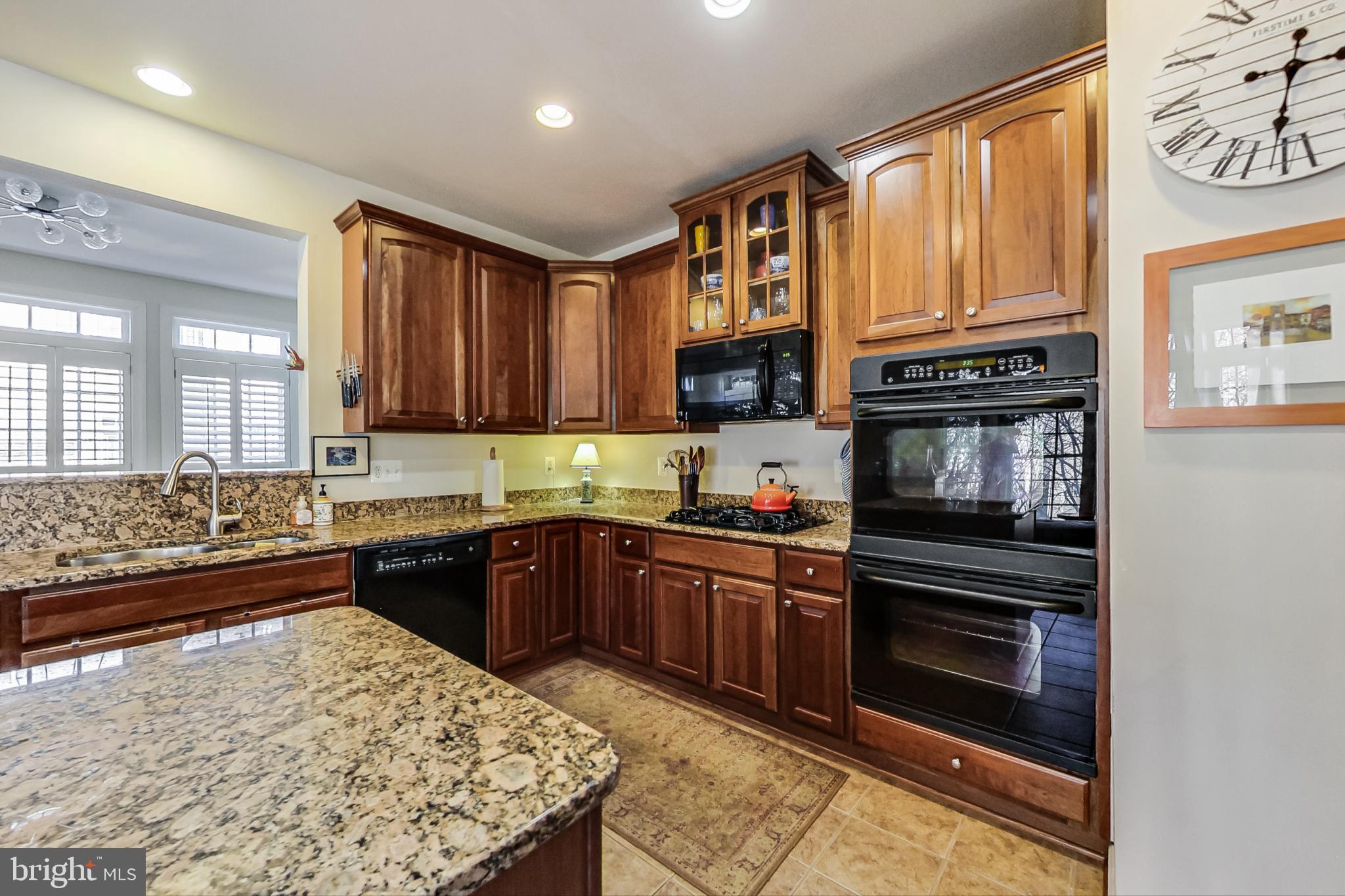 MAPLE RIDGE - Residential