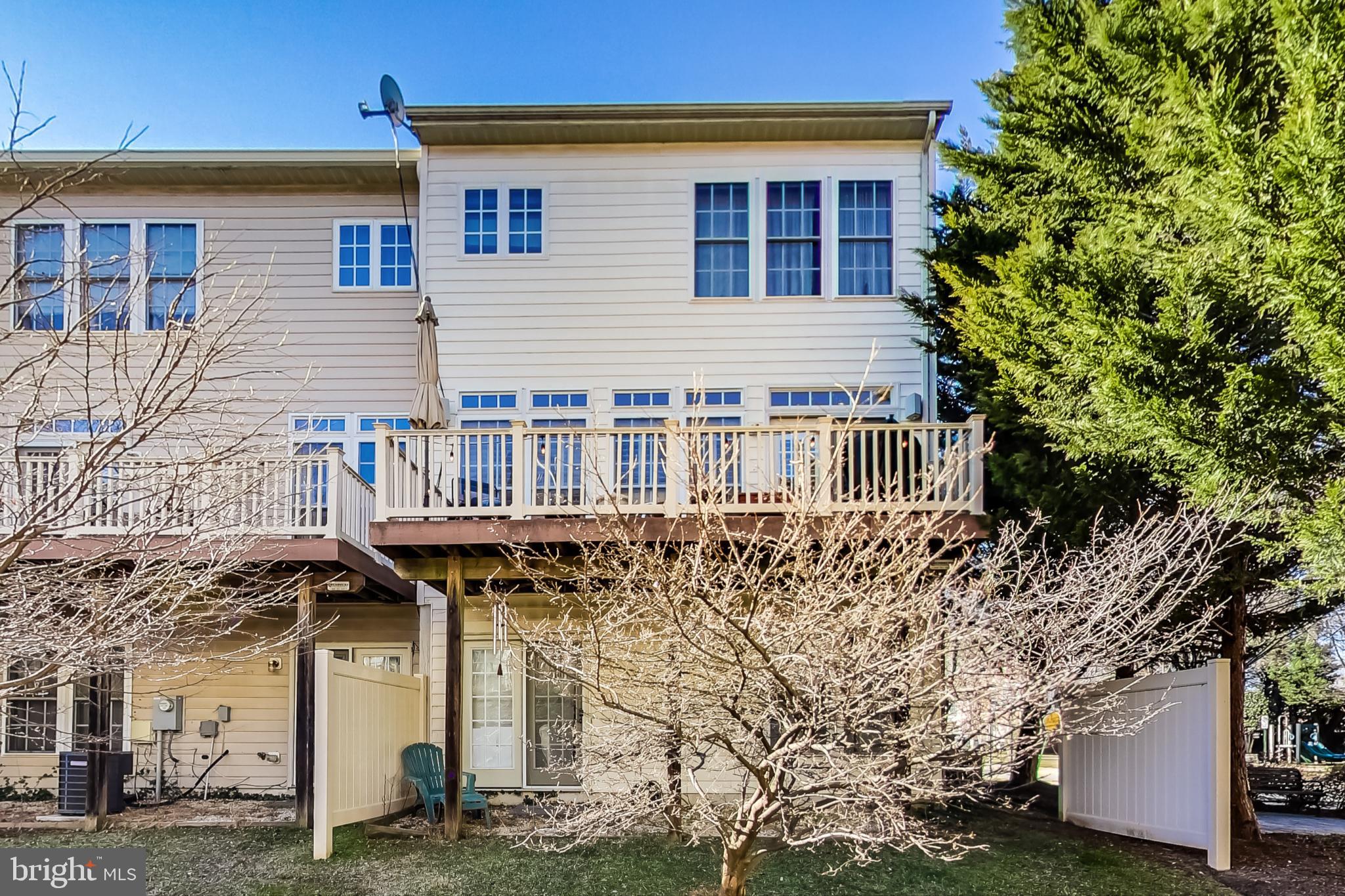 MAPLE RIDGE - Residential