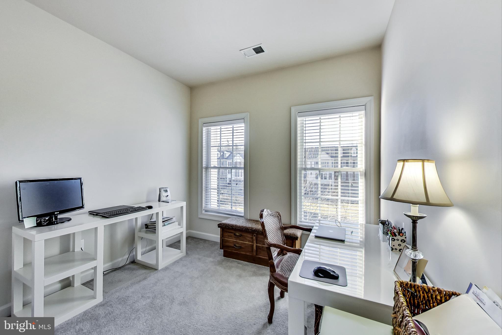 MAPLE RIDGE - Residential