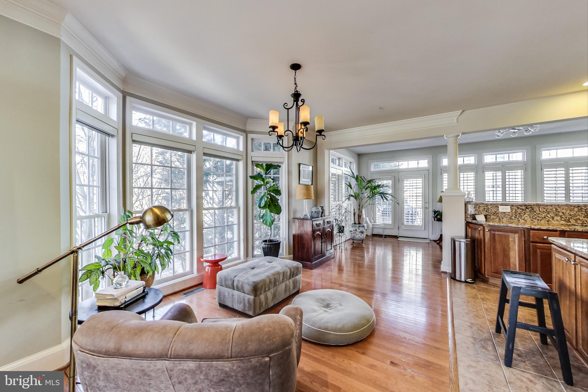 MAPLE RIDGE - Residential