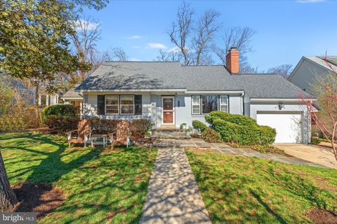 Homes For Sale - 2913 Old Dominion Boulevard<br/> ALEXANDRIA, VA 22305