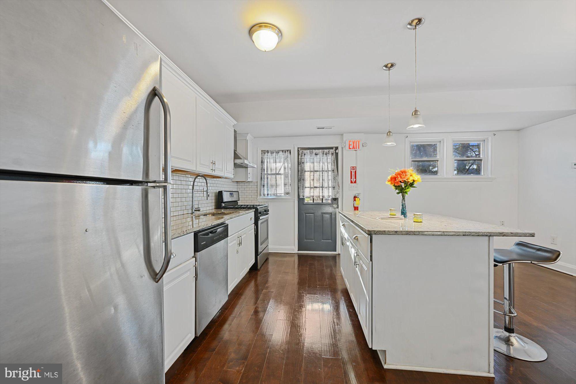 HOWARD PARK - Residential