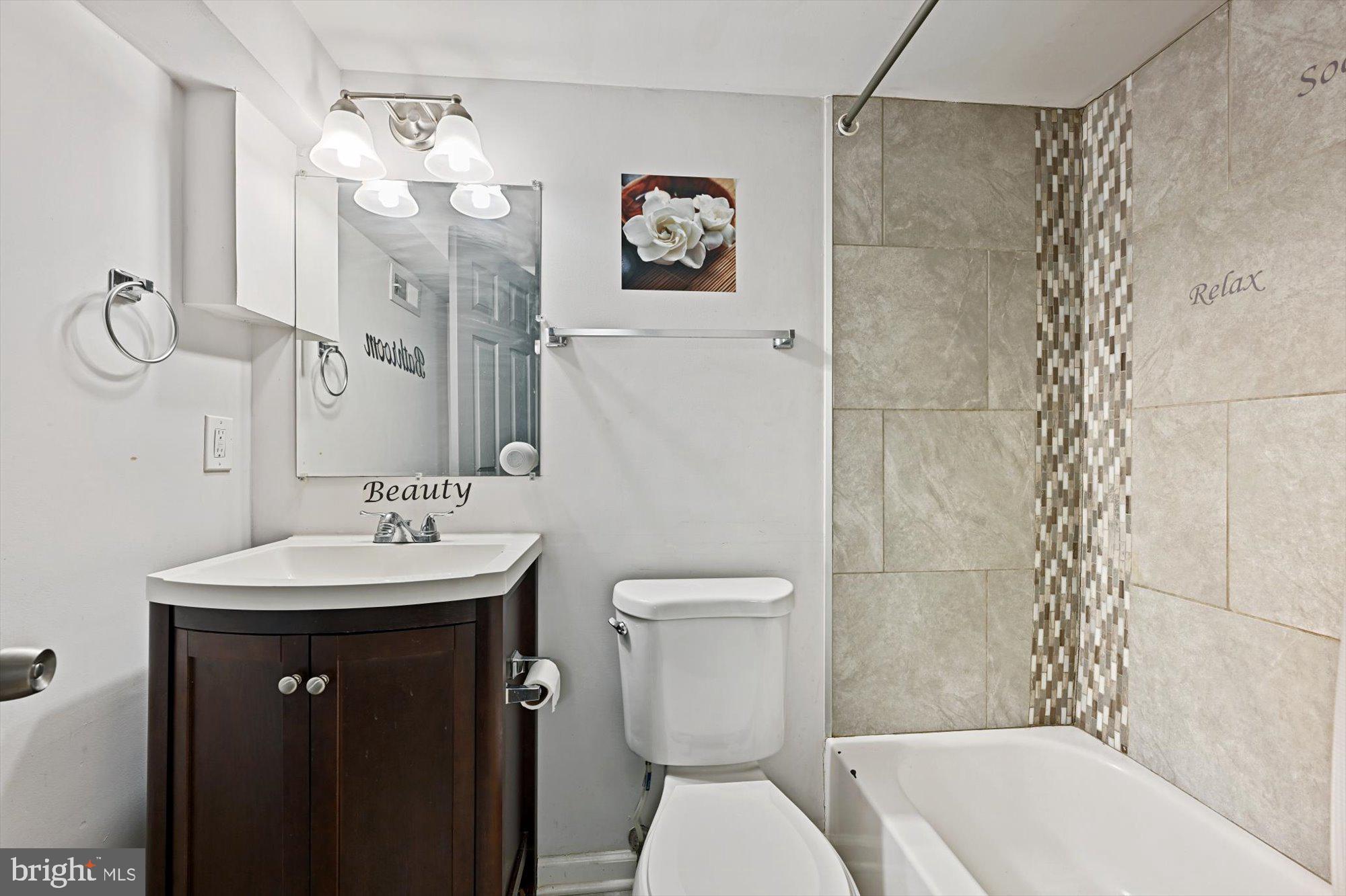 HOWARD PARK - Residential