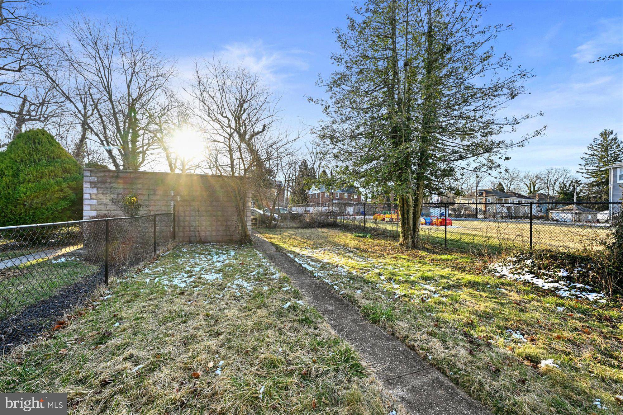 HOWARD PARK - Residential