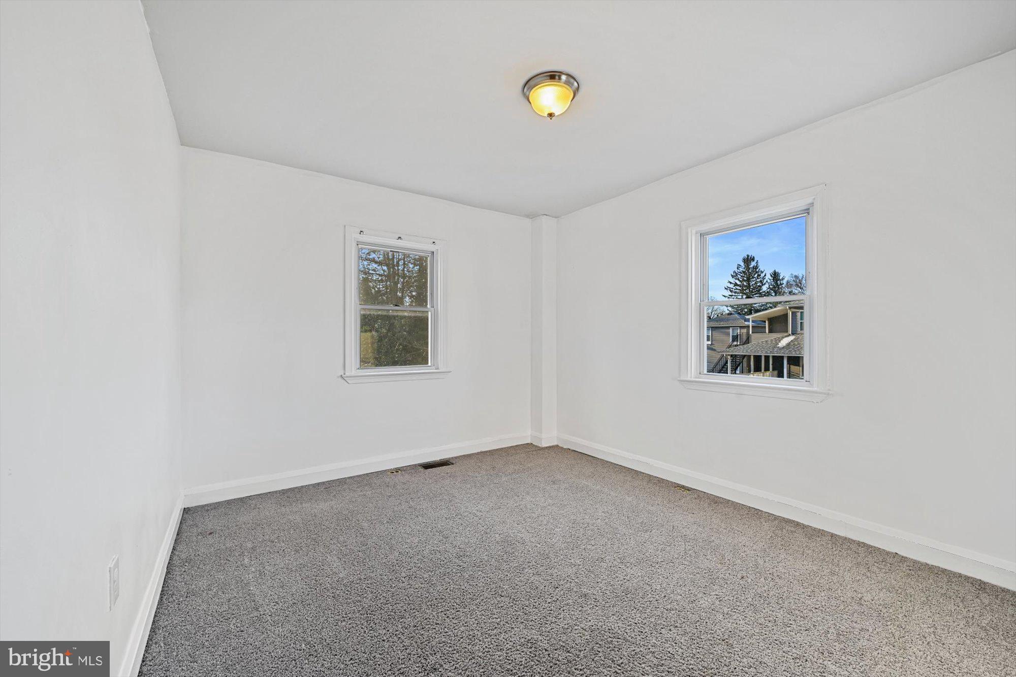 HOWARD PARK - Residential