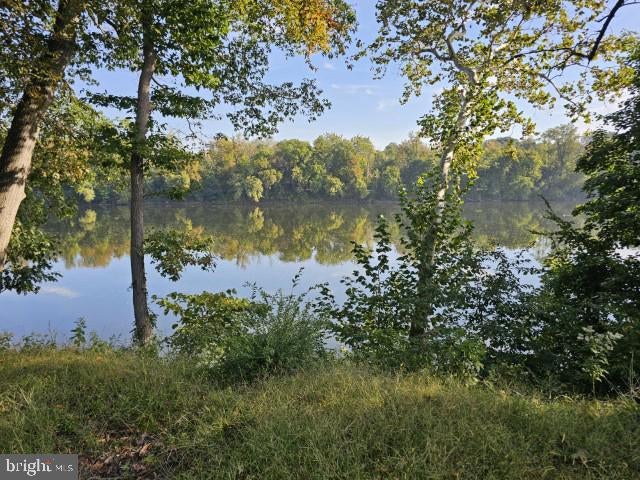 1215 RIVER ROAD
