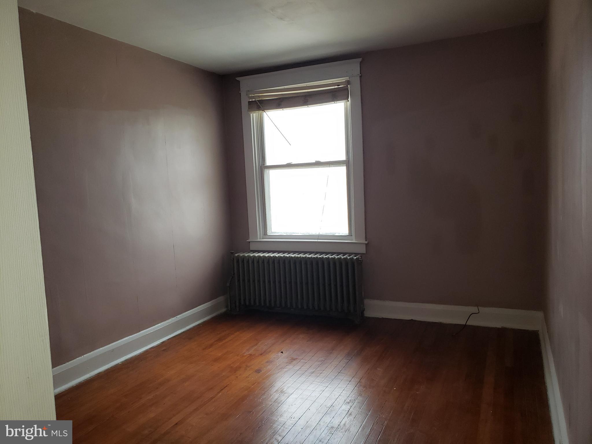 ALBEMARLE SQUARE - Residential