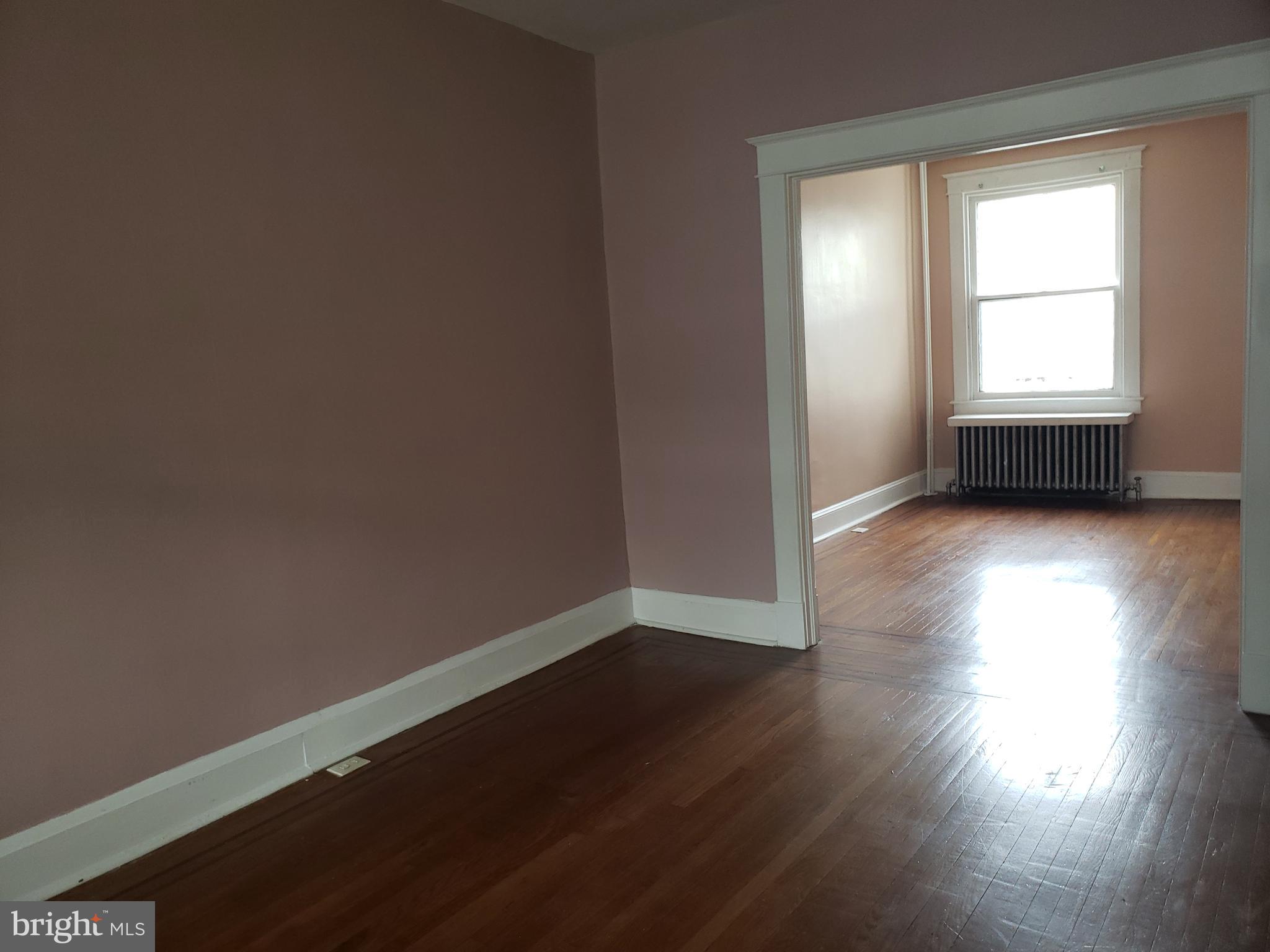 ALBEMARLE SQUARE - Residential