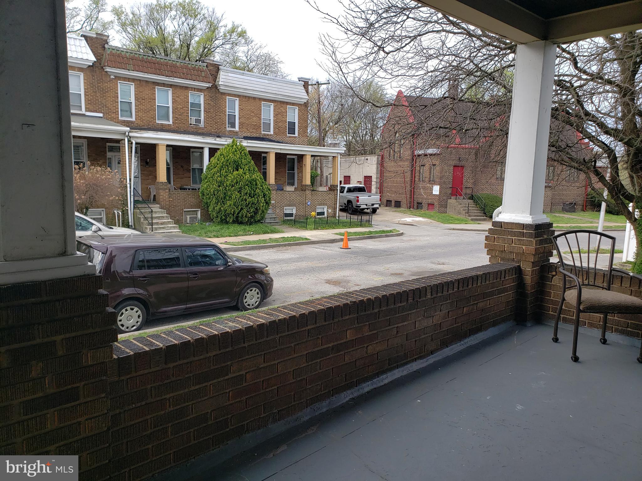 ALBEMARLE SQUARE - Residential