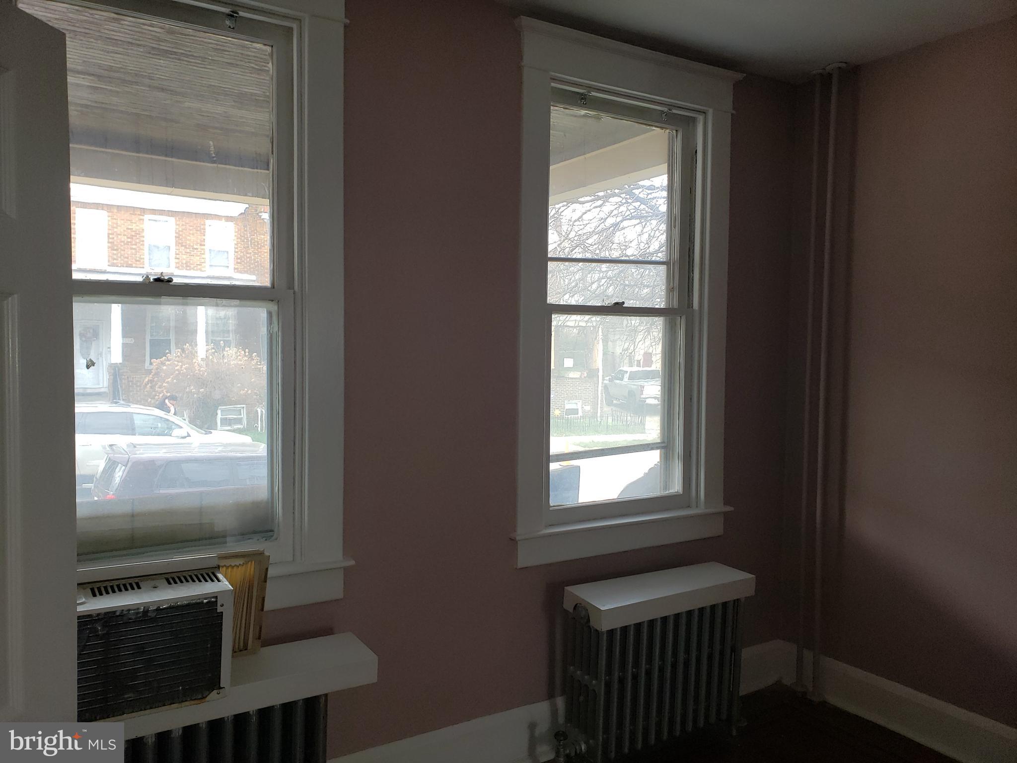 ALBEMARLE SQUARE - Residential